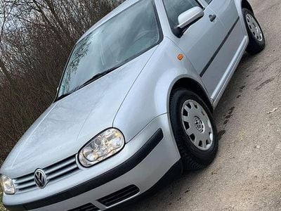 Usata VW Golf III 75 CV (55 kW) 1998 Argento Berlina