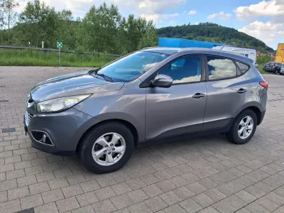 Gebraucht Hyundai ix35 Classic 116 PS (85 kW) 2012 Grau SUV