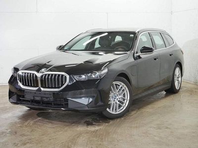 Second-hand BMW 550e Sport Line 489 CP (359 kW) 2025 Negru Break