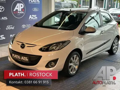 Gebraucht Mazda 2 Active 84 PS (61 kW) 2011 Weiß Kleinwagen