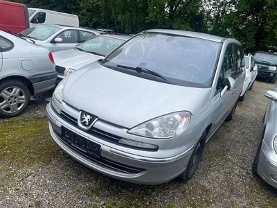 Peugeot 807
