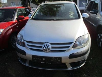 Gebraucht VW Golf VI Comfortline 102 PS (75 kW) 2008 Reflexsilber metallic Kleinwagen