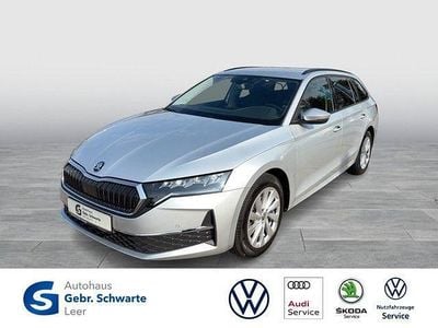 Silber Gebraucht 2024 Skoda Octavia Selection Kombi | 26.880 € (Superpreis)