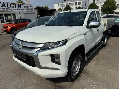 Gebraucht Mitsubishi L200 150 PS (110 kW) 2020 Weiß Pickup