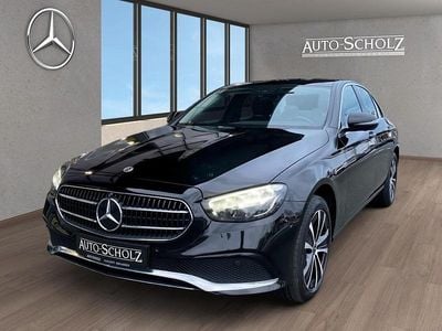 Gebraucht Mercedes E300 Avantgarde 306 PS (225 kW) 2022 Schwarz Limousine