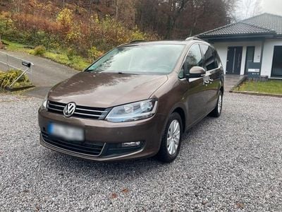 Gebraucht VW Sharan 140 PS (102 kW) 2010 Braun Van / Kleinbus