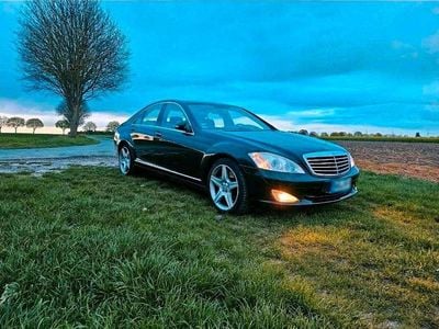 Second-hand Mercedes S450 340 CP (250 kW) 2007 Negru Berlinǎ