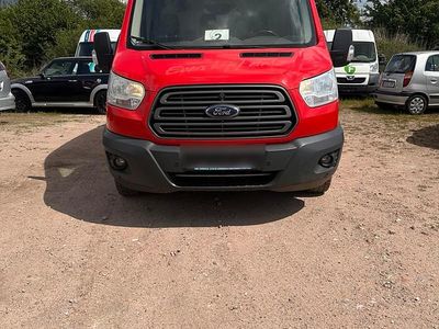 Rot Gebraucht 2018 Ford Transit Van / Kleinbus | 11.300 €