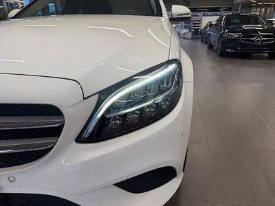 Unilack polarweiß Gebraucht 2018 Mercedes C180 Avantgarde Kombi | 21.550 € (Fairer Preis)