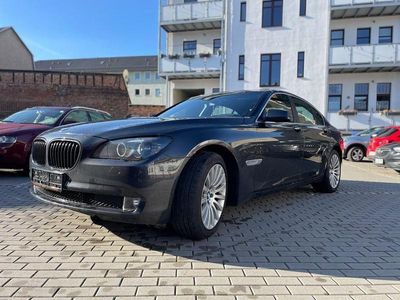 BMW 730