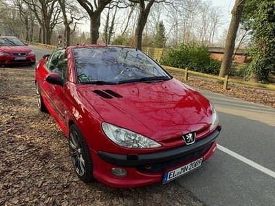 Gebraucht Peugeot 206 CC 109 PS (80 kW) 2002 Rot Cabrio