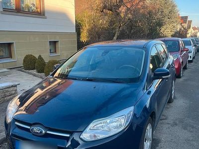 Usata Ford Focus 105 CV (77 kW) 2013 Blu Station wagon