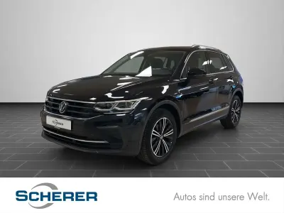 Gebraucht VW Tiguan Life 150 PS (110 kW) 2022 Schwarz SUV