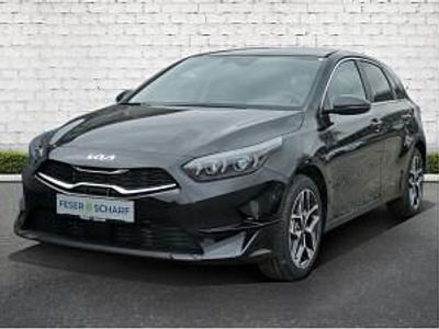 Gebraucht Kia Ceed Style 140 PS (102 kW) 2025 Schwarz (zilinaschwarz) Kleinwagen