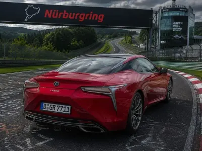 Gebraucht Lexus LC 500 359 PS (264 kW) 2018 Rot