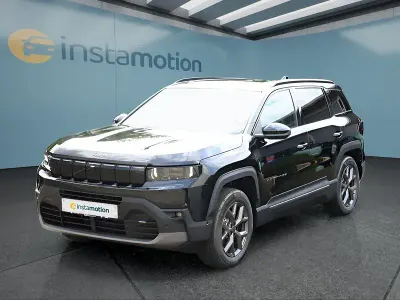 Neu Jeep Compass 144 PS (105 kW) 2026 Schwarz SUV