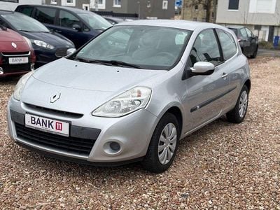 Gebraucht Renault Clio III Expression 75 PS (55 kW) 2011 Grau Kleinwagen