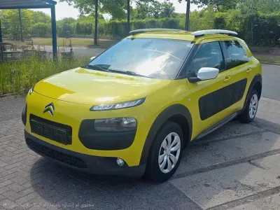 Gebraucht Citroën C4 Feel 82 PS (60 kW) 2014 Gelb Limousine