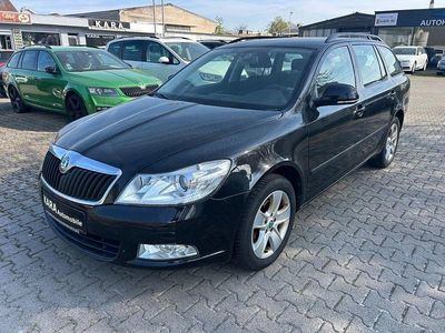 Gebraucht Skoda Octavia Ambition 105 PS (77 kW) 2012 Schwarz Kombi