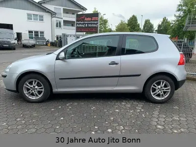 Gebraucht VW Golf IV Trendline 75 PS (55 kW) 2005 Silber Limousine