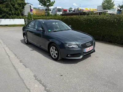 Gebraucht Audi A4 Attraction 143 PS (105 kW) 2008 Grau Limousine