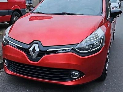Gebraucht Renault Clio GrandTour 90 PS (66 kW) 2013 Rot Kombi