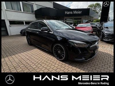 Schwarz Gebraucht 2019 Mercedes B220 AMG Van / Kleinbus | 23.590 € (Fairer Preis)
