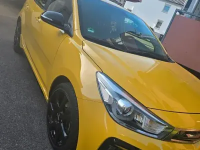 Usata Kia Rio GT-Line 120 CV (88 kW) 2023 Giallo Berlina