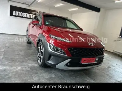 Gebraucht Hyundai Kona Pure 120 PS (88 kW) 2021 Rot SUV