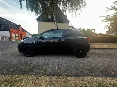 Gebraucht Opel Corsa 90 PS (66 kW) 2017 Schwarz Kleinwagen