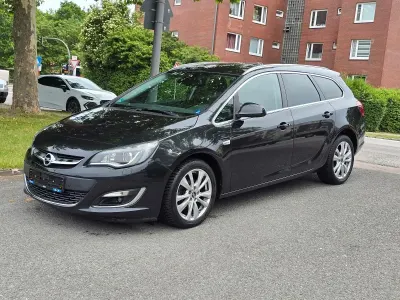 Gebraucht Opel Astra Exklusiv 140 PS (102 kW) 2016 Schwarz Kombi