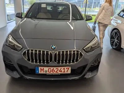 Gebraucht BMW 220 Performance 190 PS (139 kW) 2023 Grau Coupé
