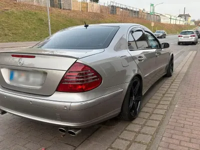 Brugt Mercedes E240 177 HK (130 kW) 2005 Grå Sedan