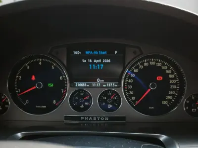 Gebraucht VW Phaeton 334 PS (245 kW) 2011 Schwarz Limousine