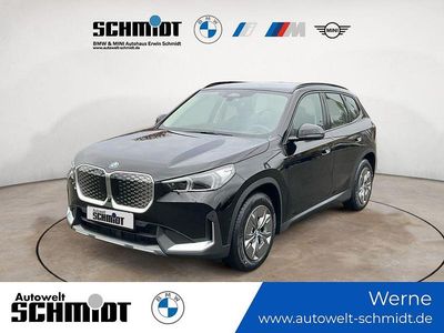 Neu BMW iX1 Performance 230 kW (313 PS) 2025 Schwarz uni SUV