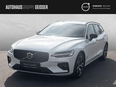 Gebraucht Volvo V60 Plus 197 PS (144 kW) 2025 Crystal weiß perleffekt Kombi