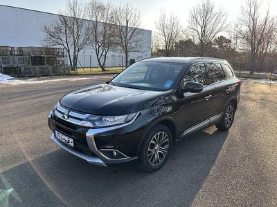 Gebraucht Mitsubishi Outlander 150 PS (110 kW) 2017 Schwarz SUV