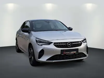 Gebraucht Opel Corsa-e Elegance 100 kW (136 PS) 2023 Kristall silber (metallic) Kleinwagen