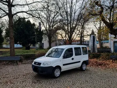 Gebraucht Fiat Doblò 77 PS (56 kW) 2009 Weiß Van / Kleinbus