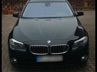 Schwarz Gebraucht 2010 BMW 530 Comfort Edition Kombi | 10.300 €
