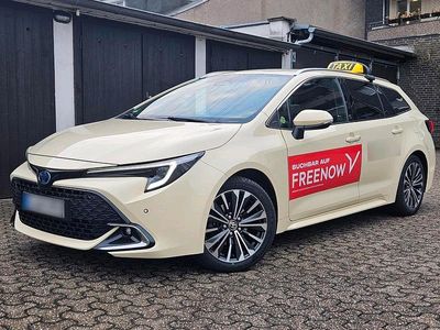 Gebraucht Toyota Corolla Hybrid Team 140 PS (102 kW) 2024 Schwarz Kombi