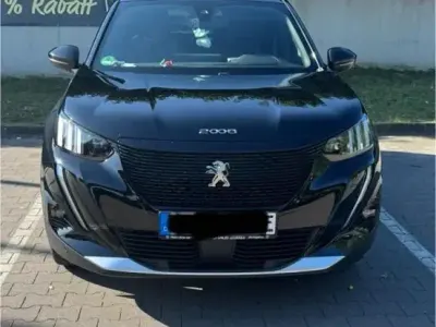 Gebraucht Peugeot e-2008 GT 100 kW (136 PS) 2020 Schwarz SUV