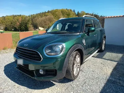 Begagnad Mini Cooper D 150 HK (110 kW) 2018 Grön Halvkombi