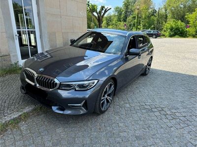 gebraucht BMW 320 d Touring Luxury Line Automatik HUD Klima