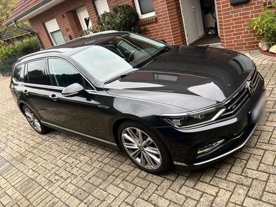Gebraucht VW Passat R-line 200 PS (147 kW) 2020 Grau Kombi