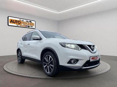 Weiß Gebraucht 2015 Nissan X-Trail Tekna SUV | 13.900 € (Fairer Preis)