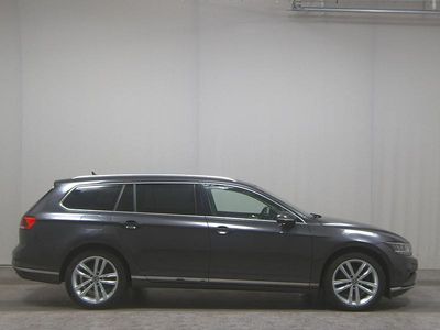 Gebraucht VW Passat Elegance 150 PS (110 kW) 2021 Grau Limousine