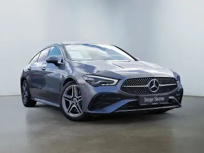 Gebraucht Mercedes CLA250 Shooting Brake AMG 224 PS (164 kW) 2025 Graulack mountaingrau (metallic) Kombi