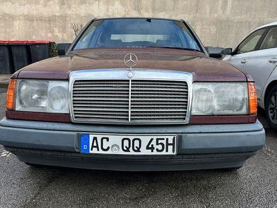 Usata Mercedes 300 109 CV (80 kW) 1986 Rosso Berlina