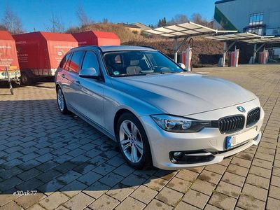 Silber Gebraucht 2012 BMW 320 Sport Line Kombi | 9.900 € (Etwas zu teuer)